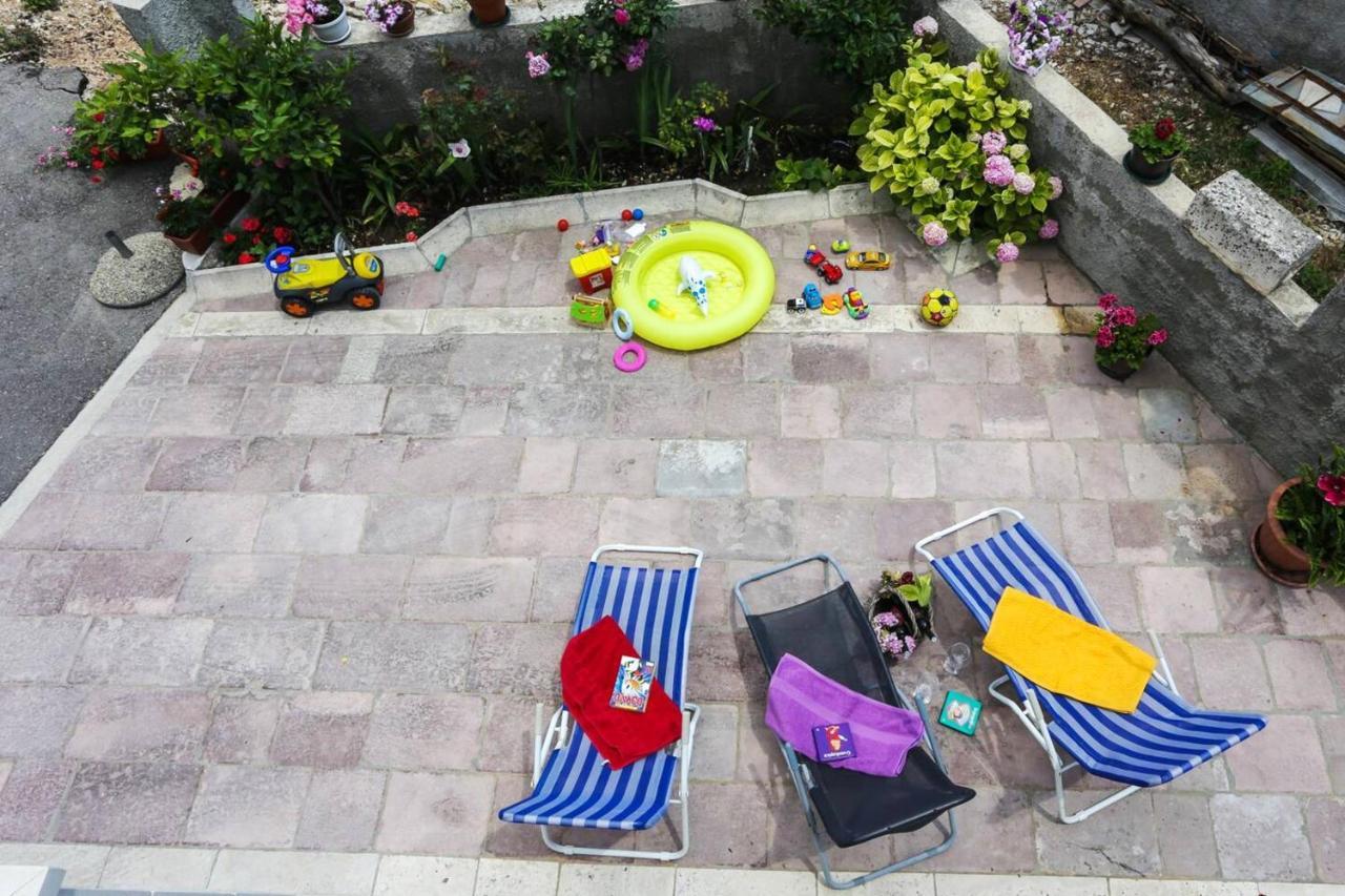 Elegant In With 40 M² Terrace Apartment